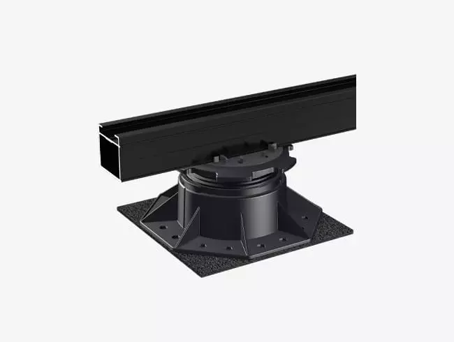 Terrassenunterkonstruktion TRIAS ALU – Terrassenprofil aus Aluminium auf Stelzlager und Terrrasenpad