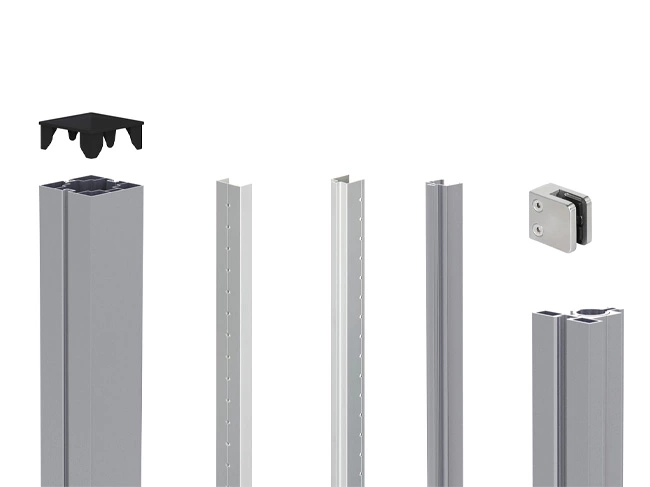 Sichtschutzpfosten und Anbaumodule in Silber